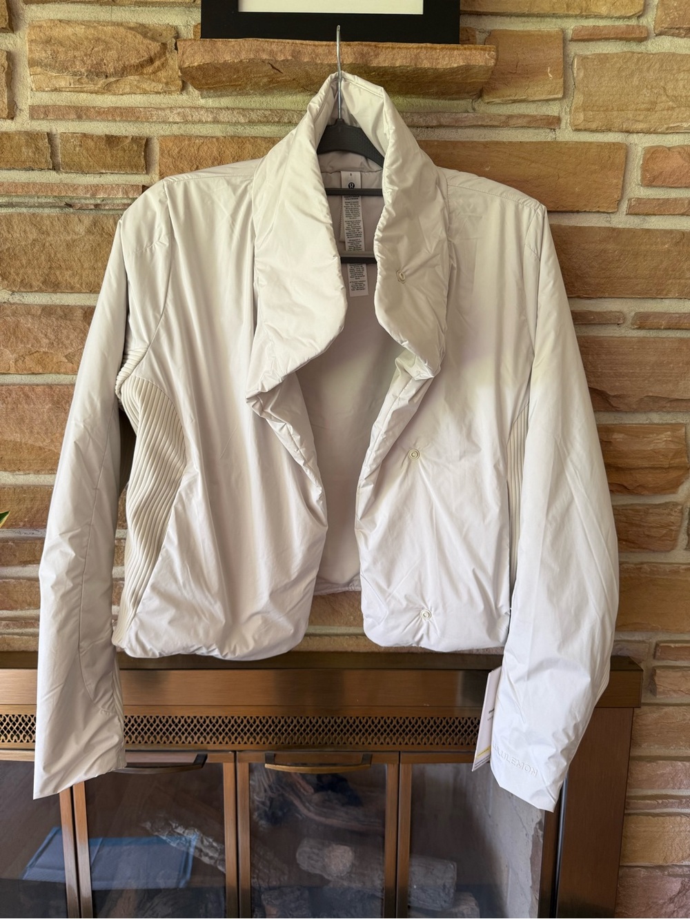 New Lululemon sleek city jacket 8